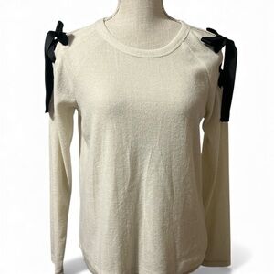 True Craft Woman’s Cream Long Sleeve Top with Black Bow Details. Sz/S NWT